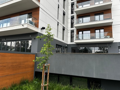 Modern City Home w. A/C 15 SocialSpot