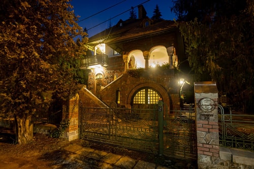 Vilegiatura Guesthouse w. fireplace & sauna 33 Vilegiatura Guesthouse Sinaia