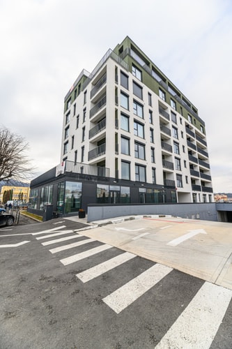 Urban Altitude Studio w panoramic skyline vistas 45 SocialSpot