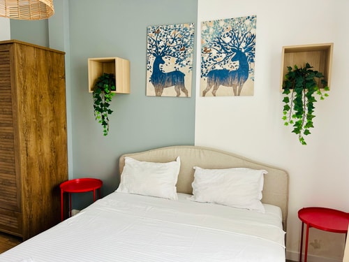 Elegant Apartment in Ivory - AC & Smart TV 22 SocialSpot