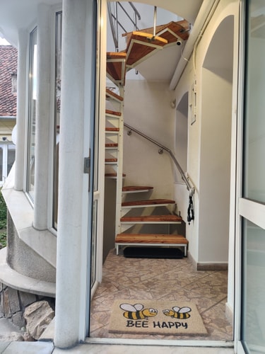 Split Crib – Chill Studio in Historic Brașov 11 SocialSpot