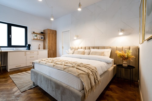Central Square Haven 2A | Central Gem • A/C 4 SocialSpot