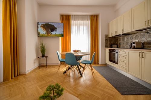 Colibri Apartment w. AC 43 SocialSpot