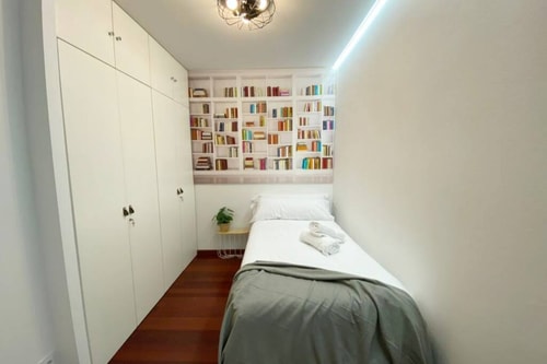 Apartamento 2h+2b en el centro con garaje 8 Apartamentos en Alquiler - Vibes Coruña