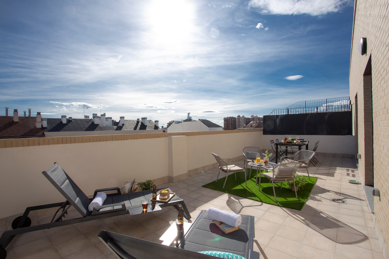 Lander Penthouse Studio with private terrace 803 4wanders