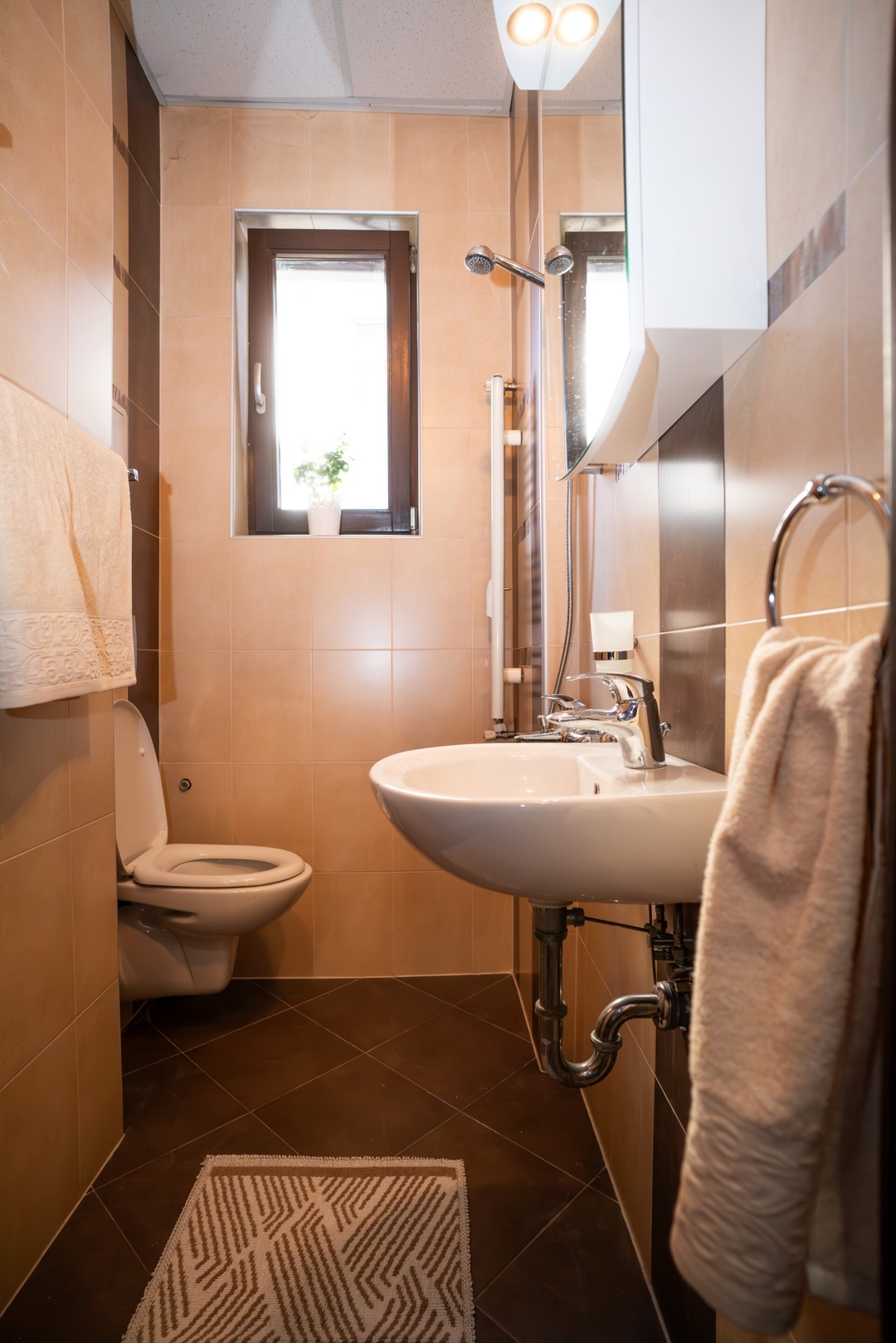 Casa Viola - One BDR Suite next to NDK 6 Flat Manager Booking