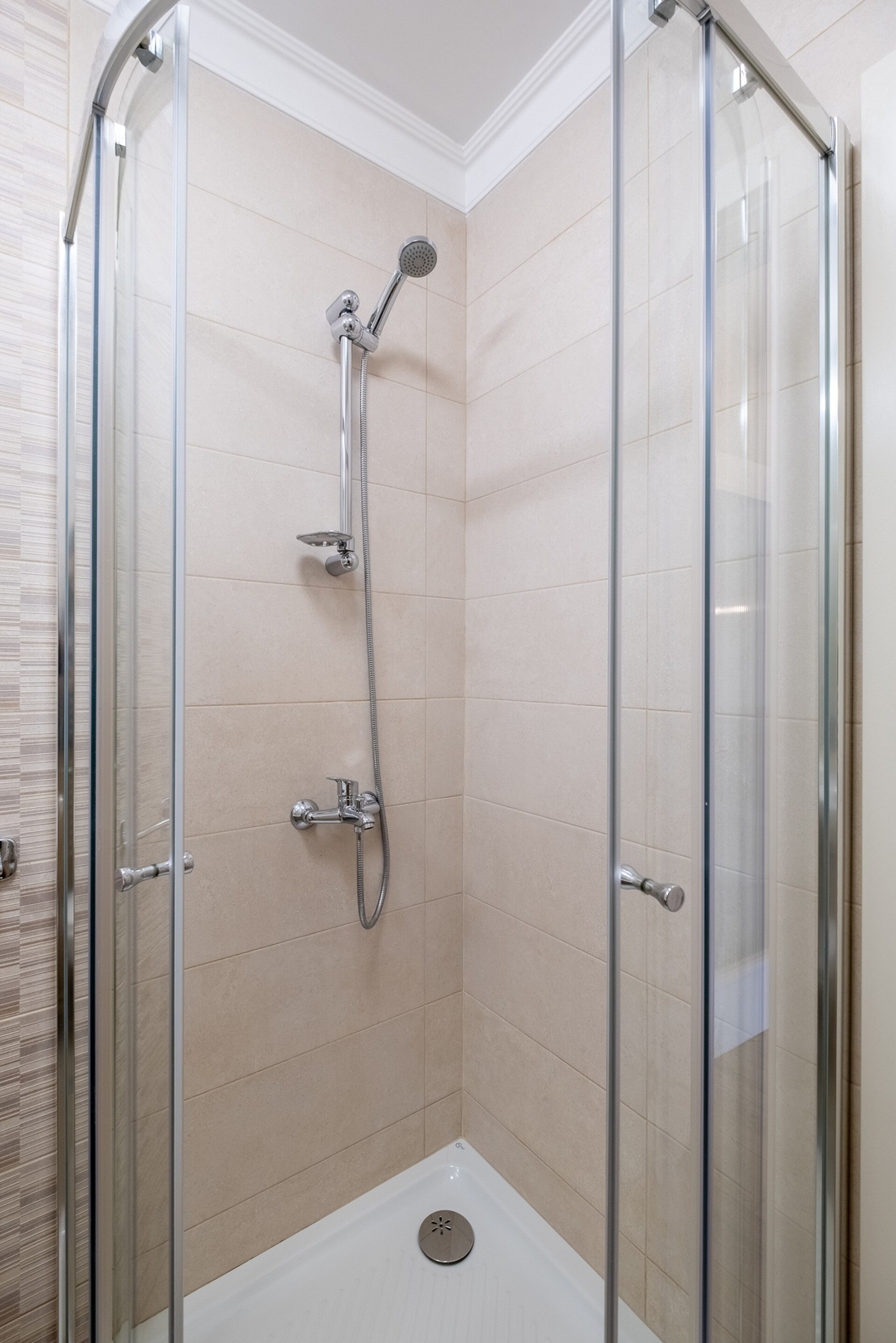 APT 32 near Mall of Sofia & Metro Station 14 Flat Manager Booking