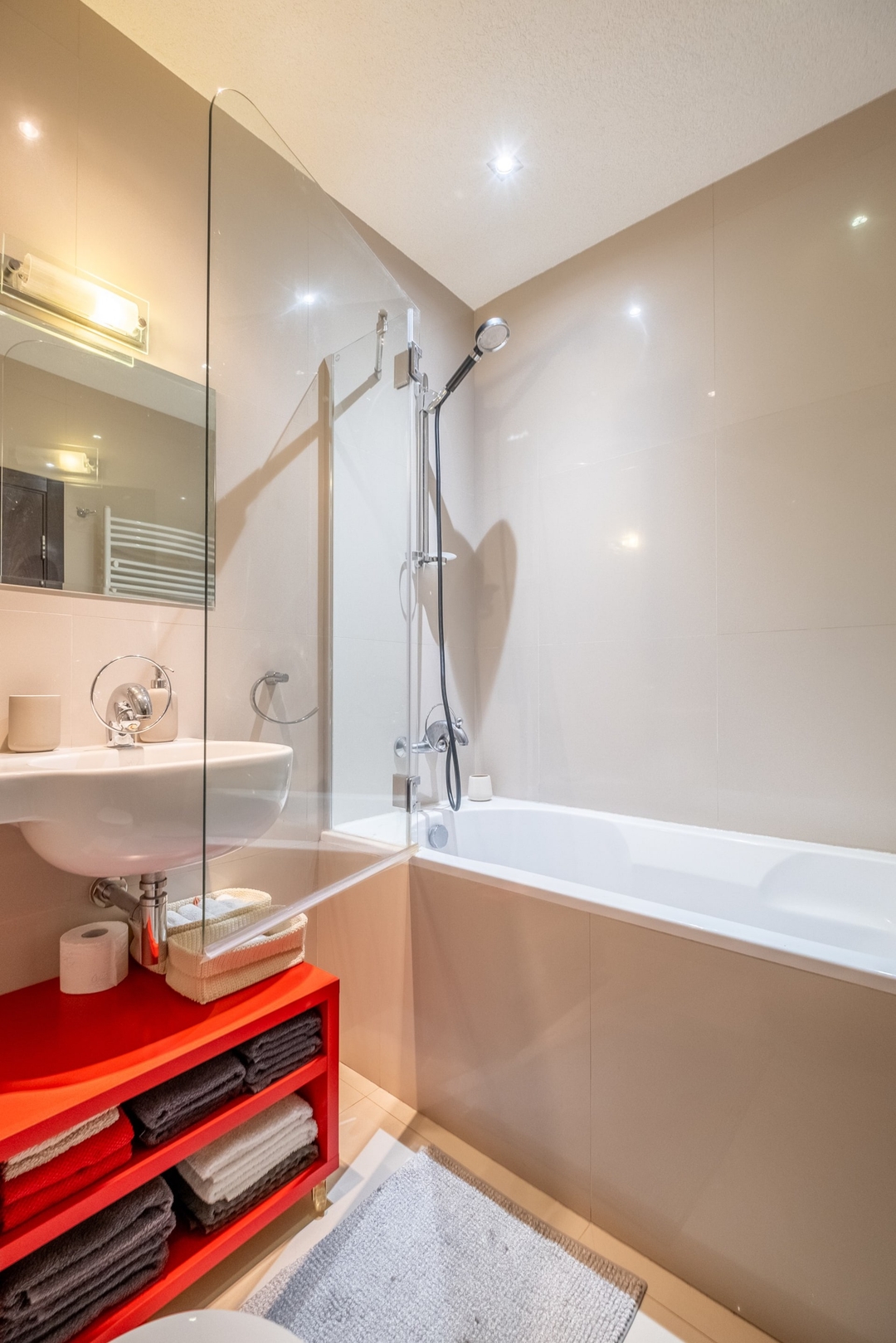 iLonka's Home | 1 BDR with Workspace and Terrace 14 Flat Manager Booking