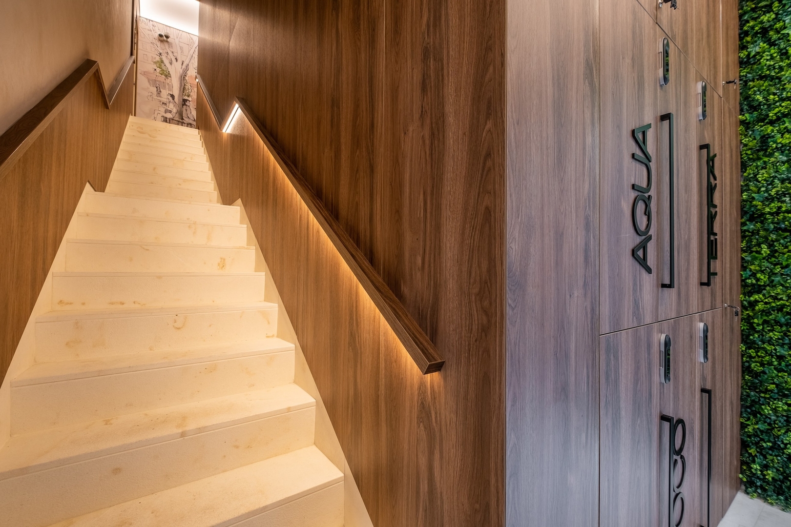 SOFapart Stylish & Fancy Place | 1 BDR 25 Flat Manager Booking