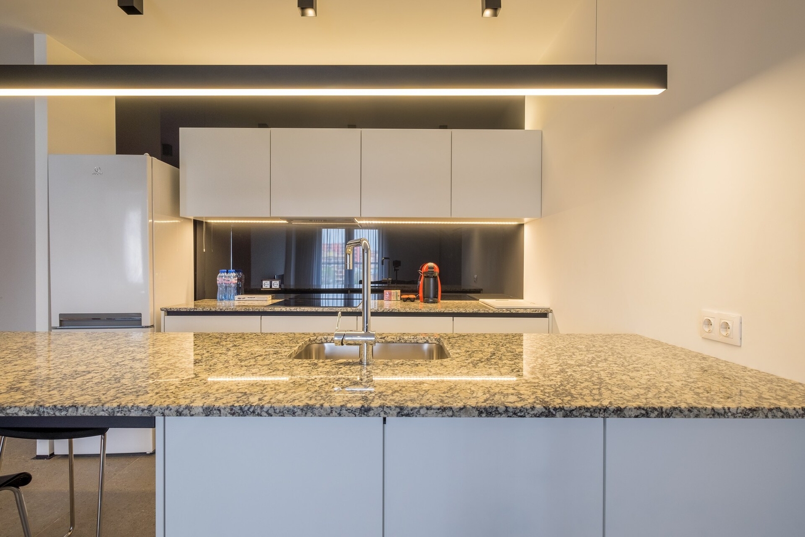Minimal interior design / Metro Station / Luxury B 14 Flat Manager Booking