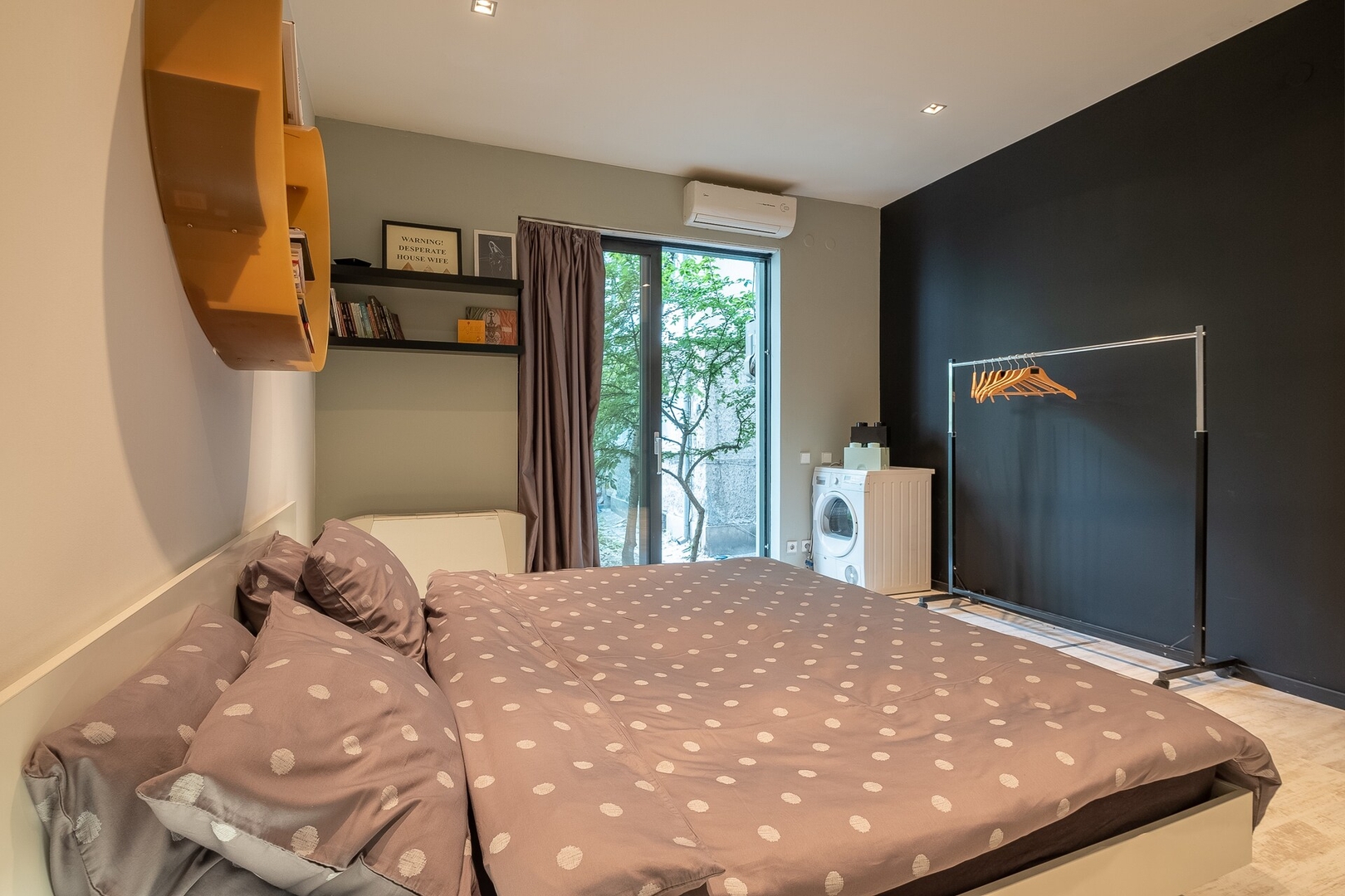 Pop Up Artistic 1 BR Apt Garden View 12 Flat Manager Booking