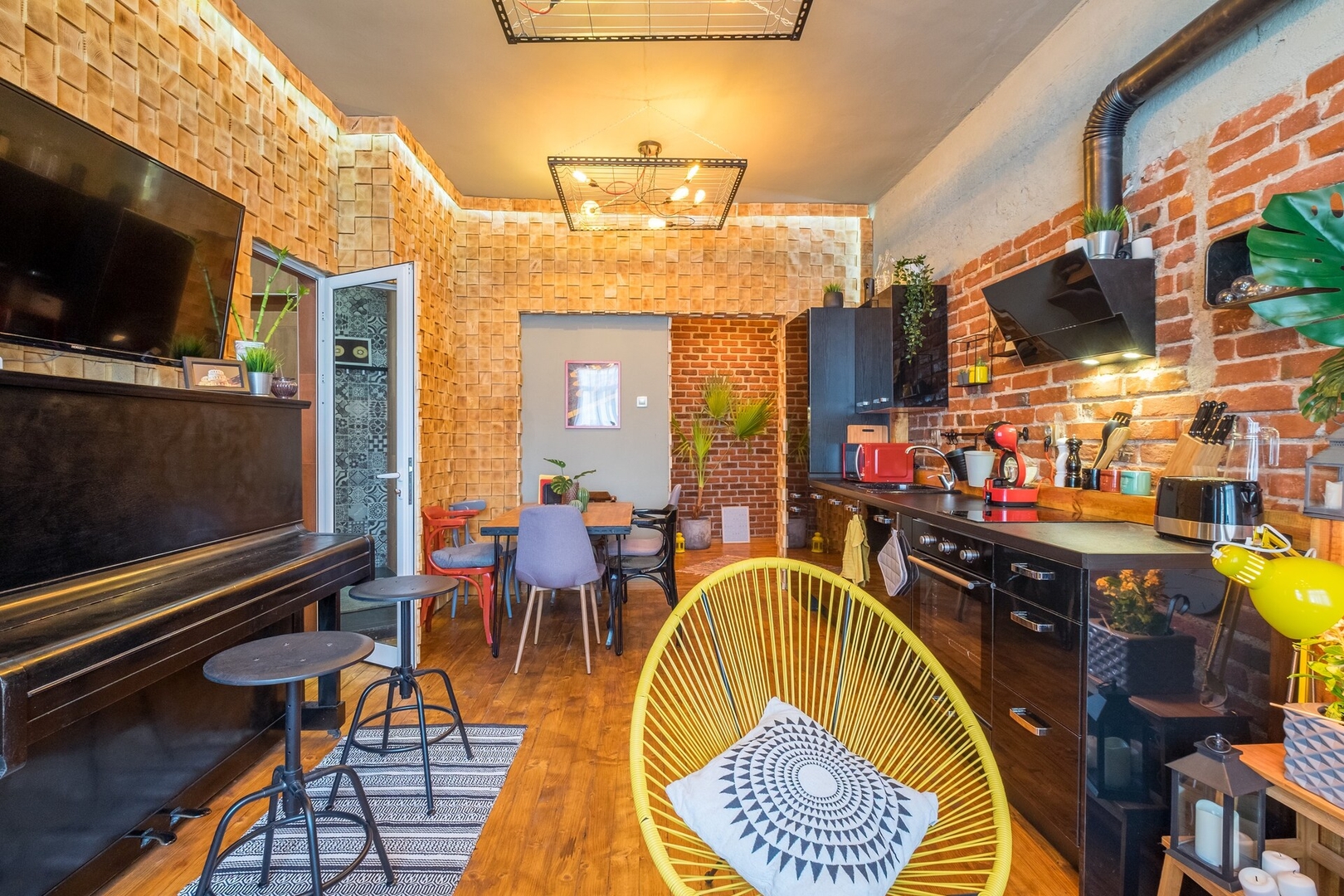 3 BDR & 3 BTHR Duplex | In the Heart of Sofia 54 Flat Manager Booking