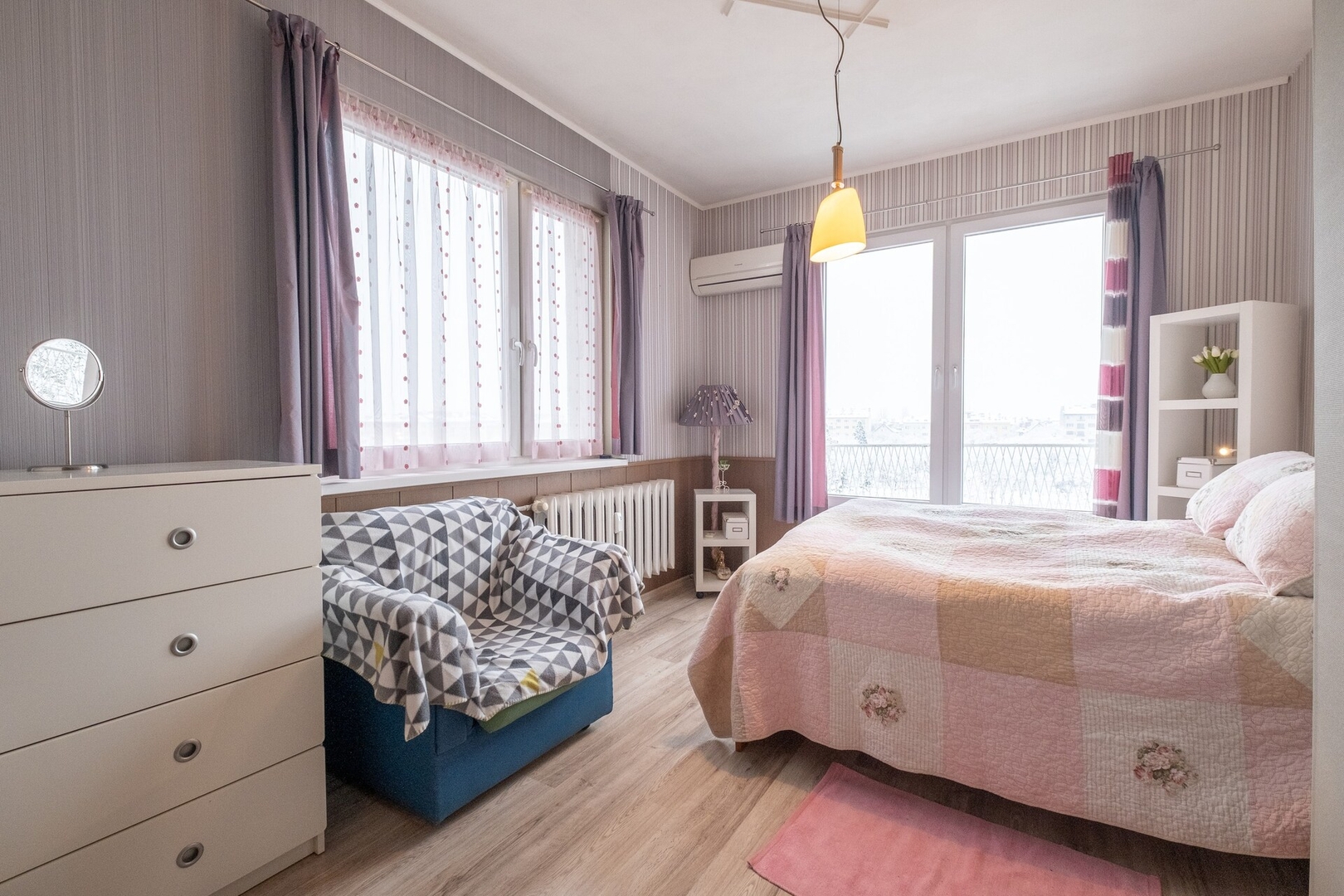 ✵Little HoMe with a Park View✵ 2 Flat Manager Booking