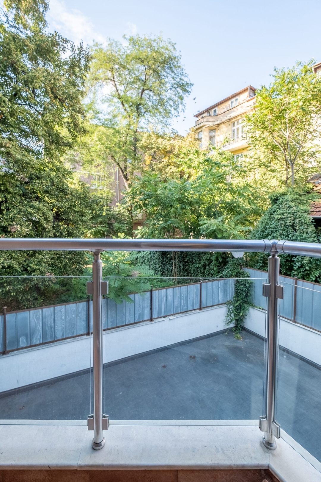 SOFapart Stylish & Fancy Place | 1 BDR 21 Flat Manager Booking