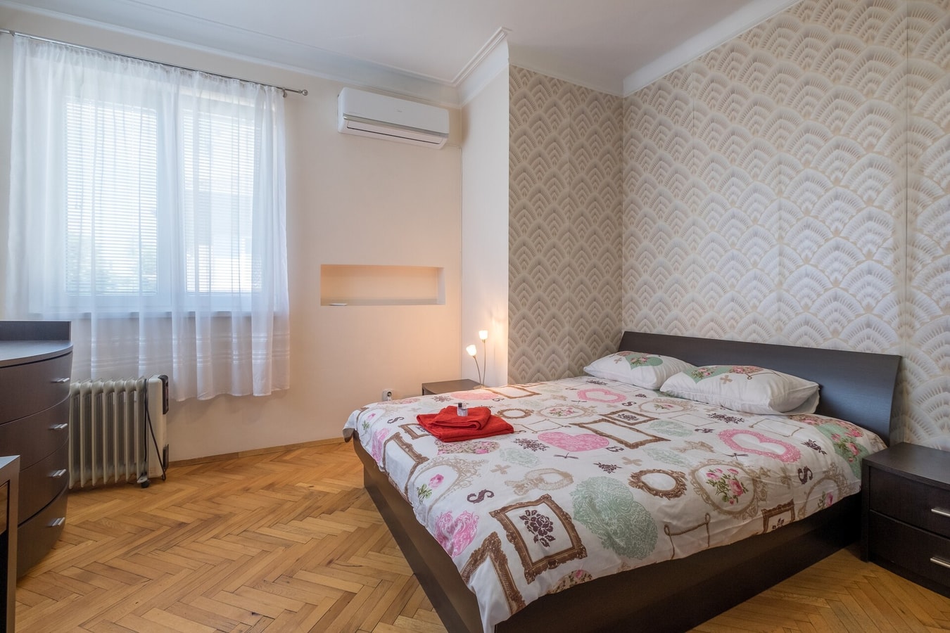 ☼ Very Central & Aristocratic 2BDR w/ ACs ☼ 22 Flat Manager Booking