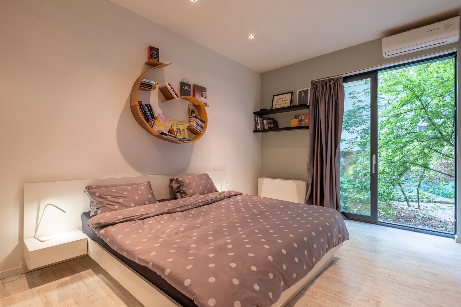 Pop Up Artistic 1 BR Apt Garden View 3 Flat Manager Booking