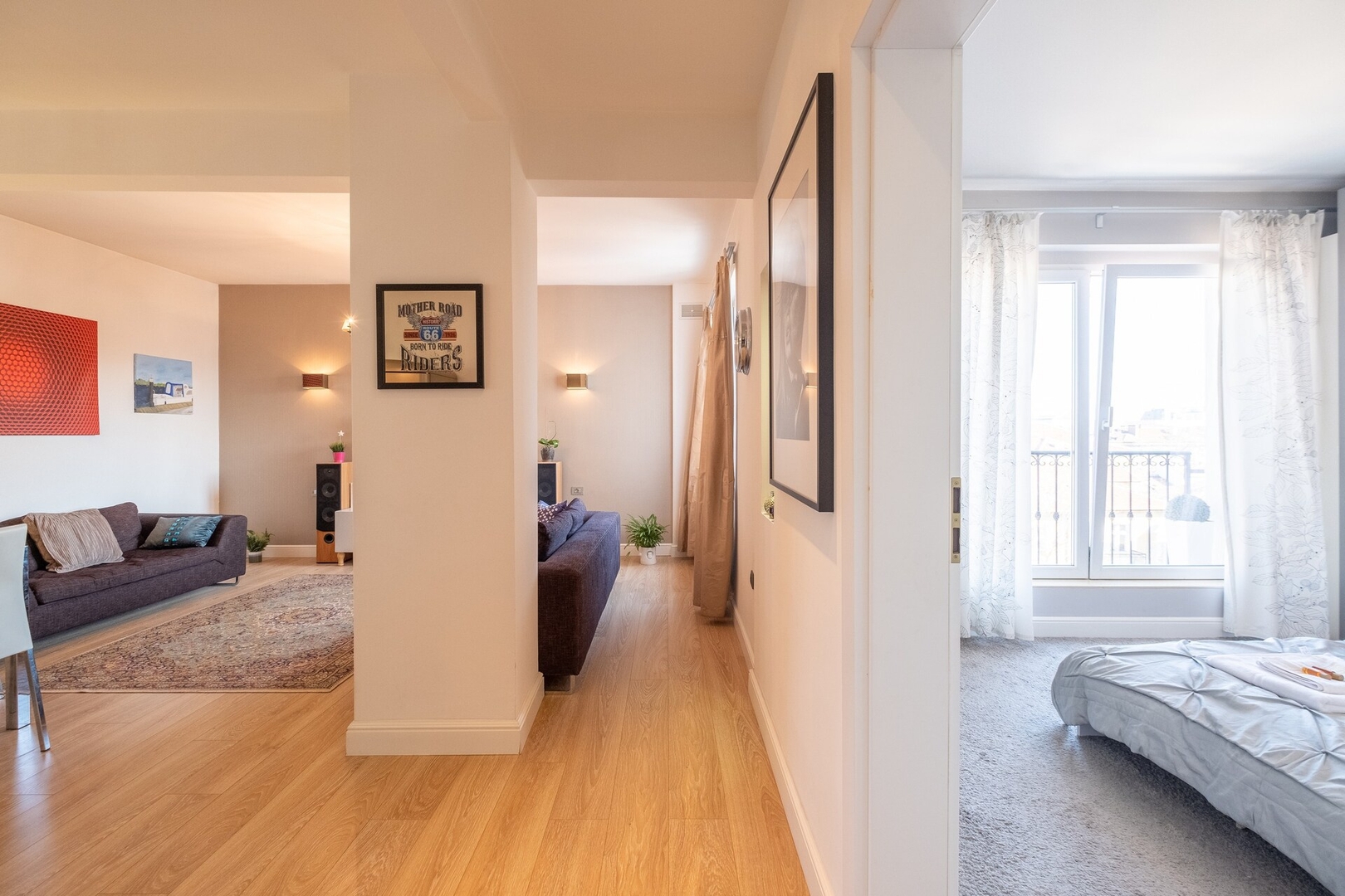 Tranquil Place in the middle of Downtown 9 Flat Manager Booking