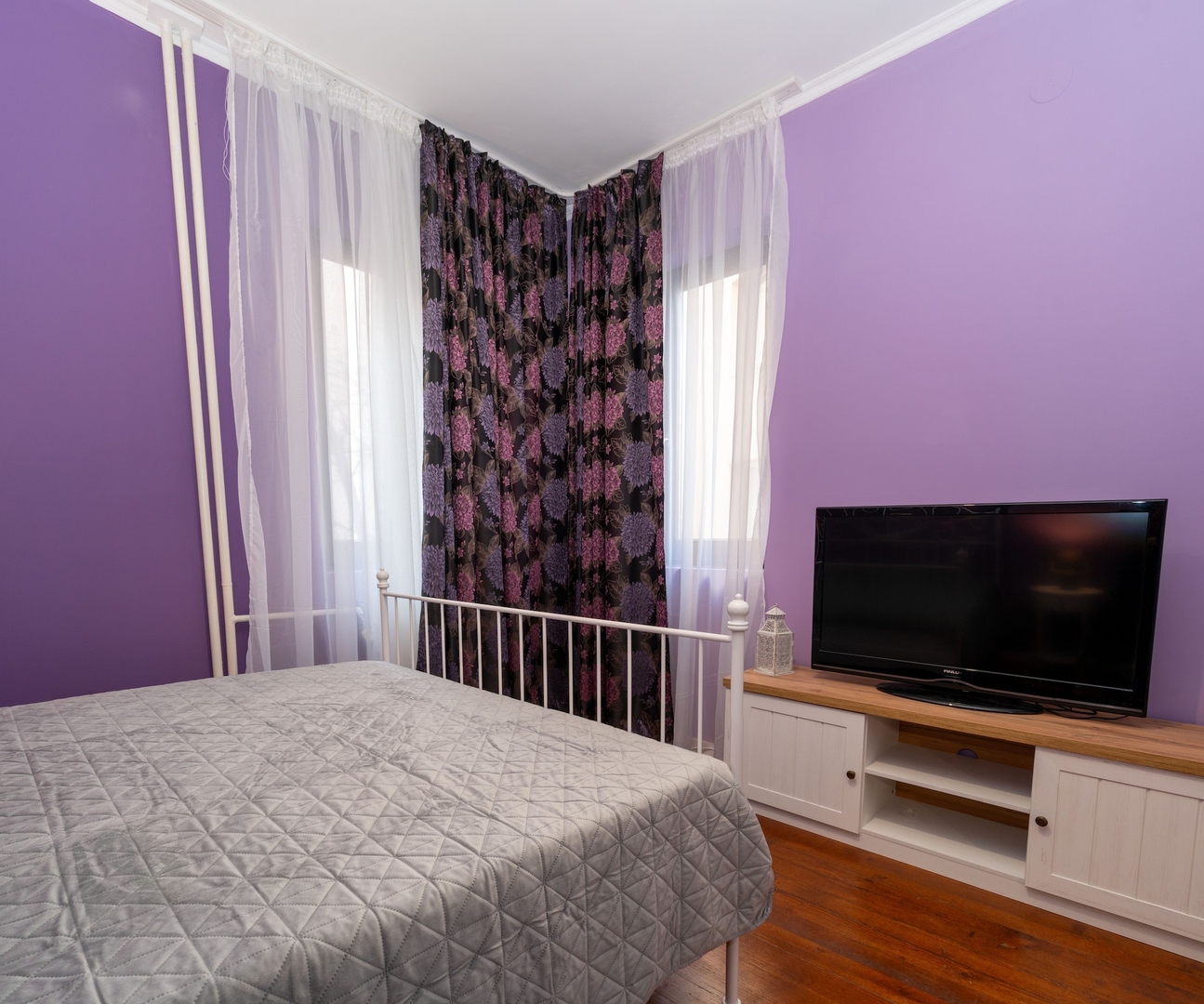 Casa Viola - One BDR Suite next to NDK 8 Flat Manager Booking
