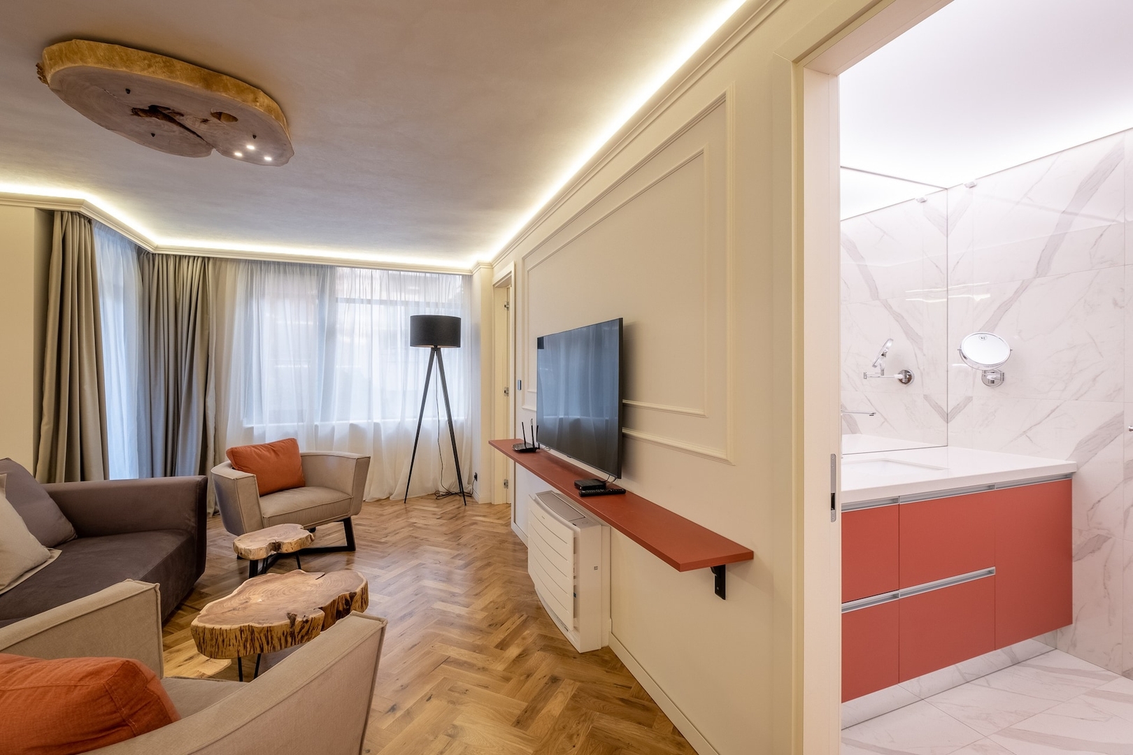 SOFapart Boutique Apt with 3 BDR + 2 BTH & Parking 24 Flat Manager Booking