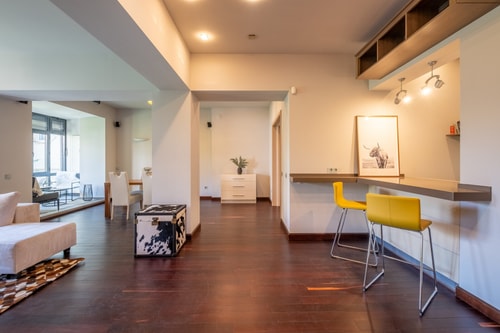 Modern yet Rustic Style City Centre Apt | 2BR/2BTH 7 Flat Manager Booking