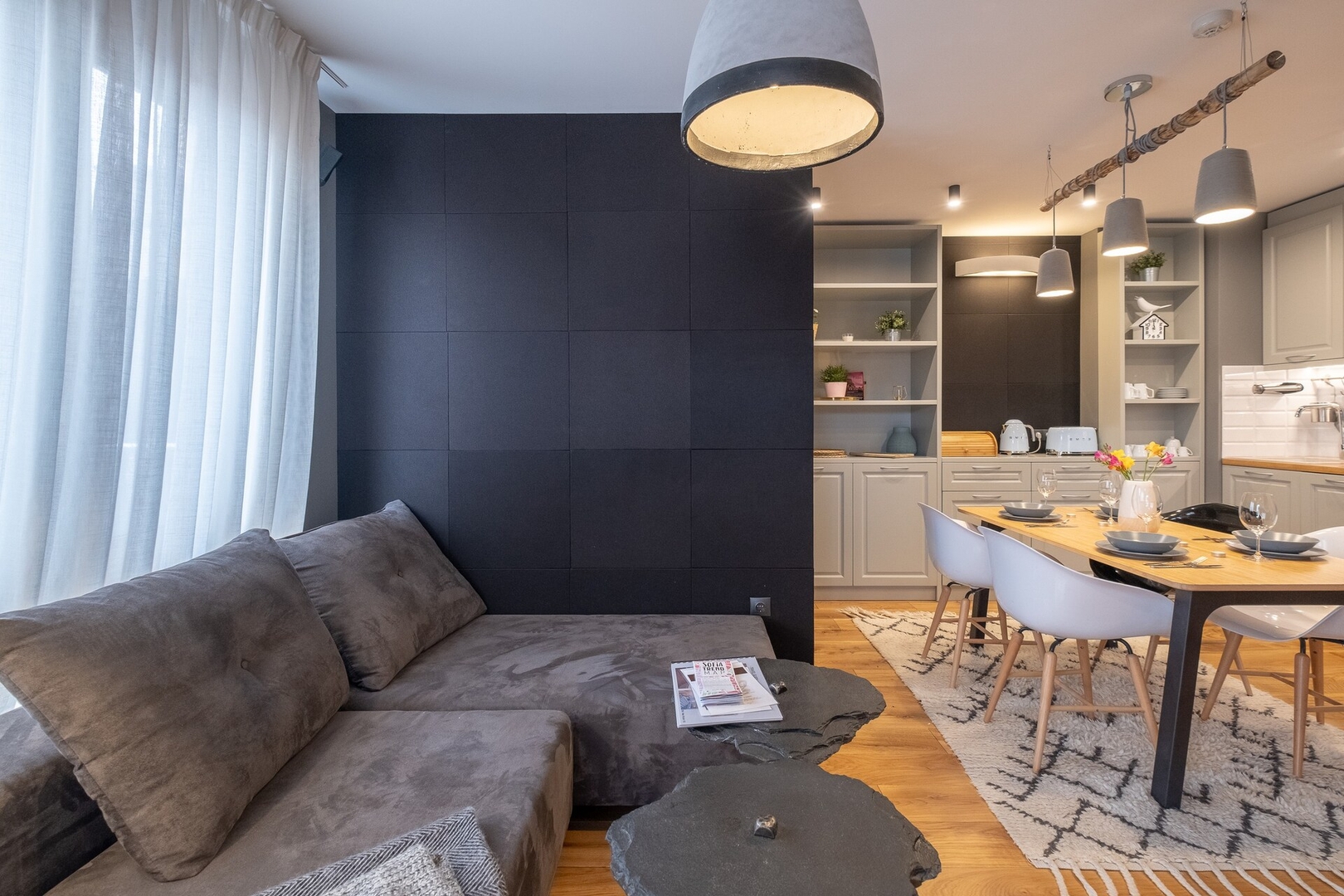 ⭐⭐⭐⭐⭐ High-end Designer Aprt ➫ AC & Lift & Balcony 16 Flat Manager Booking