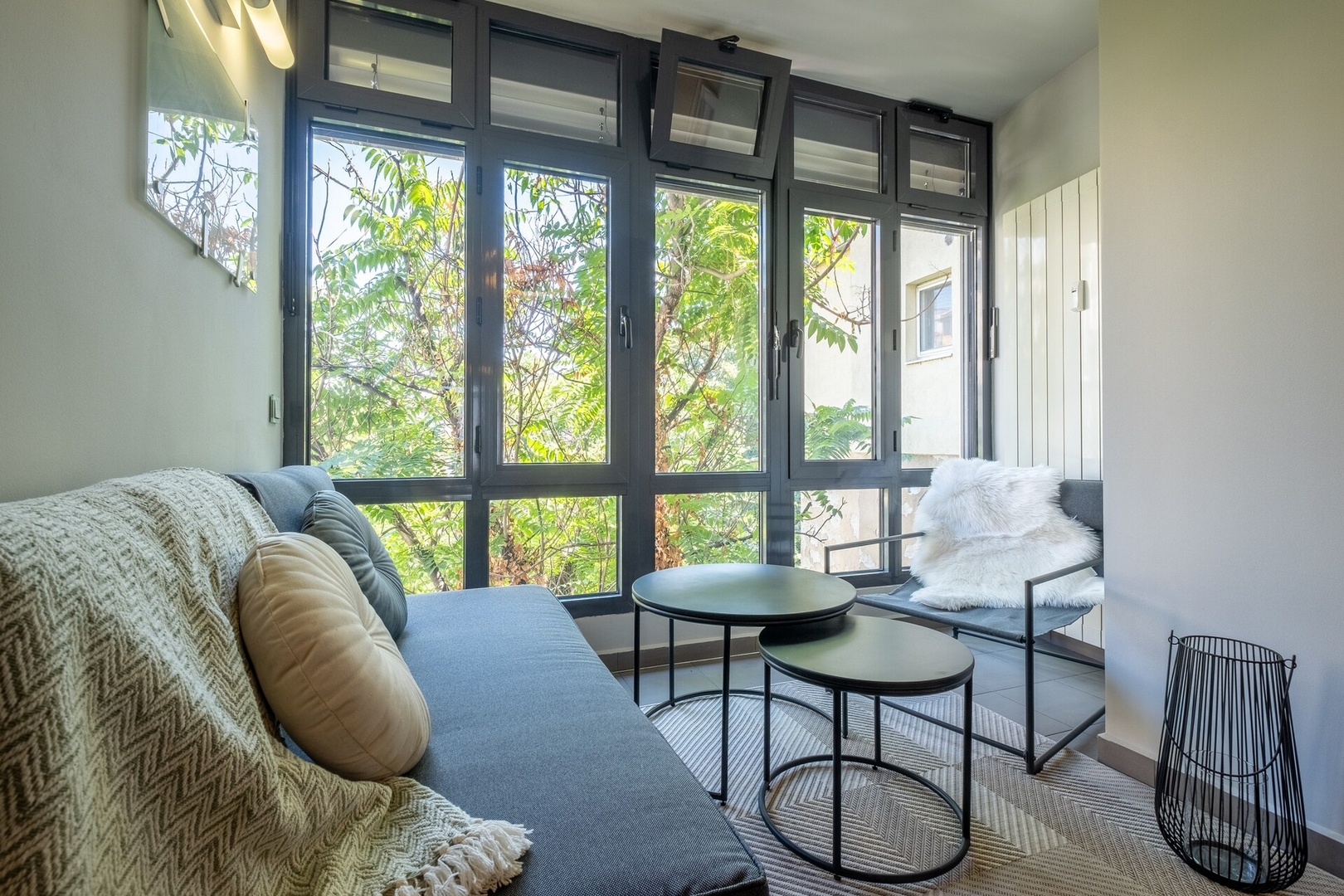Modern yet Rustic Style City Centre Apt | 2BR/2BTH 16 Flat Manager Booking