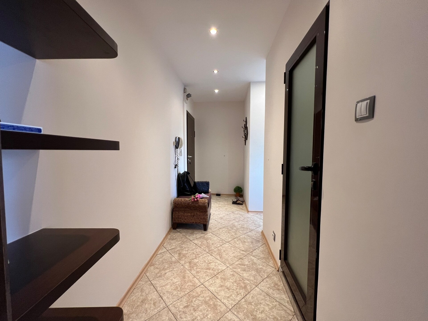 Donna's Apt/1 BDR @ Lozenets 13 Flat Manager Booking