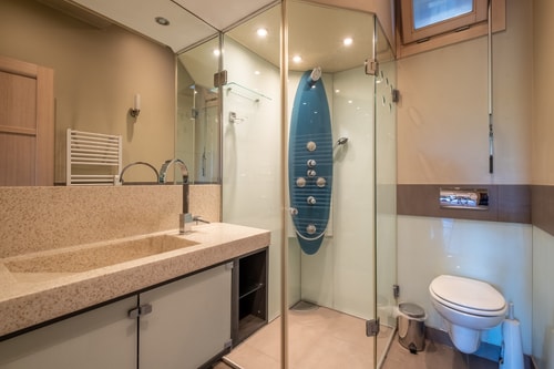 Modern yet Rustic Style City Centre Apt | 2BR/2BTH 30 Flat Manager Booking