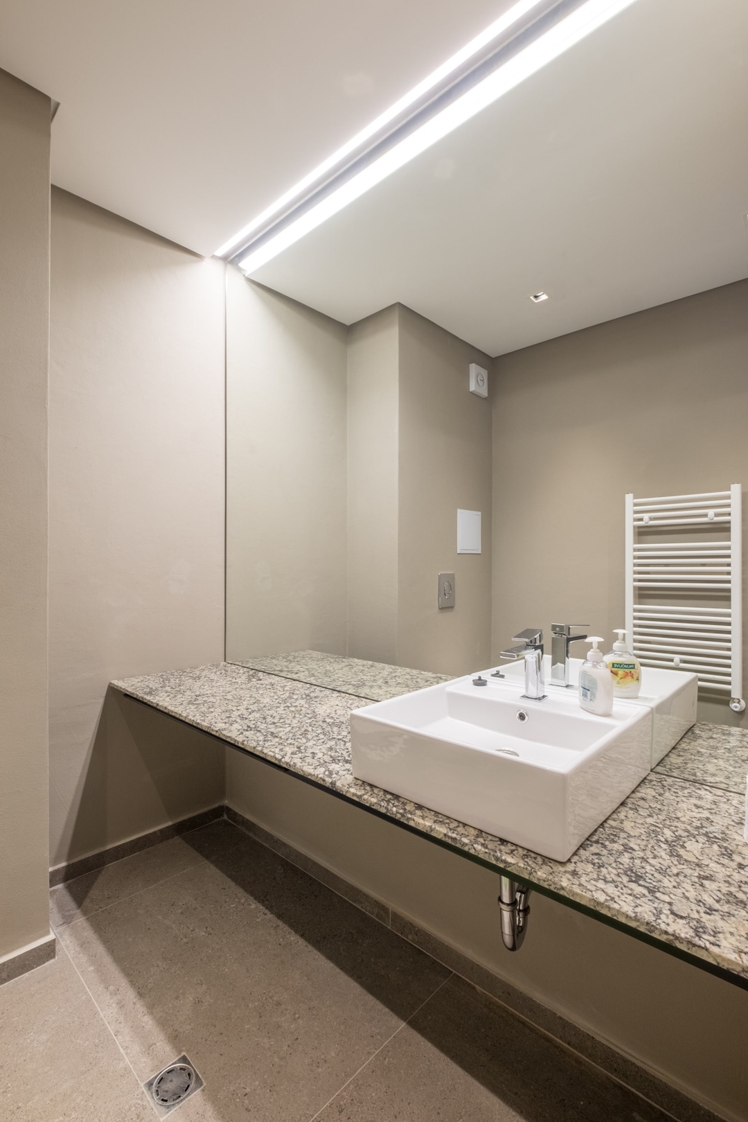 Minimal interior design / Metro Station / Luxury A 24 Flat Manager Booking