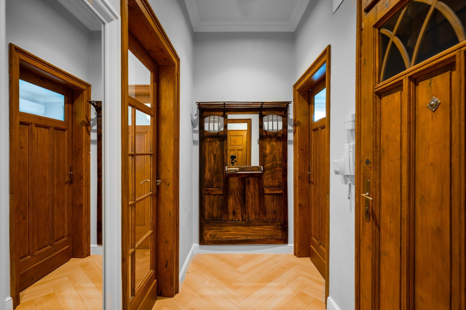 Cozy Heaven at Vitosha Blvd - Sofia - 2BDR 40 Flat Manager Booking