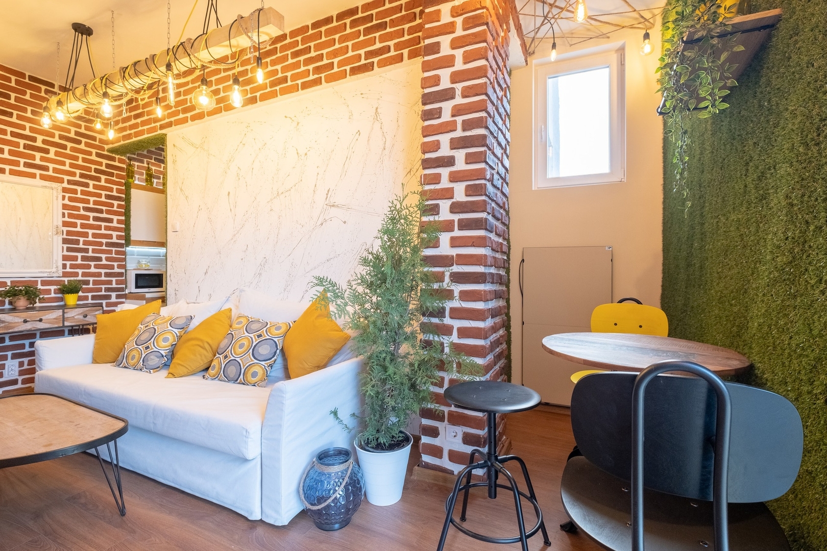 3 BDR & 3 BTHR Duplex | In the Heart of Sofia 19 Flat Manager Booking