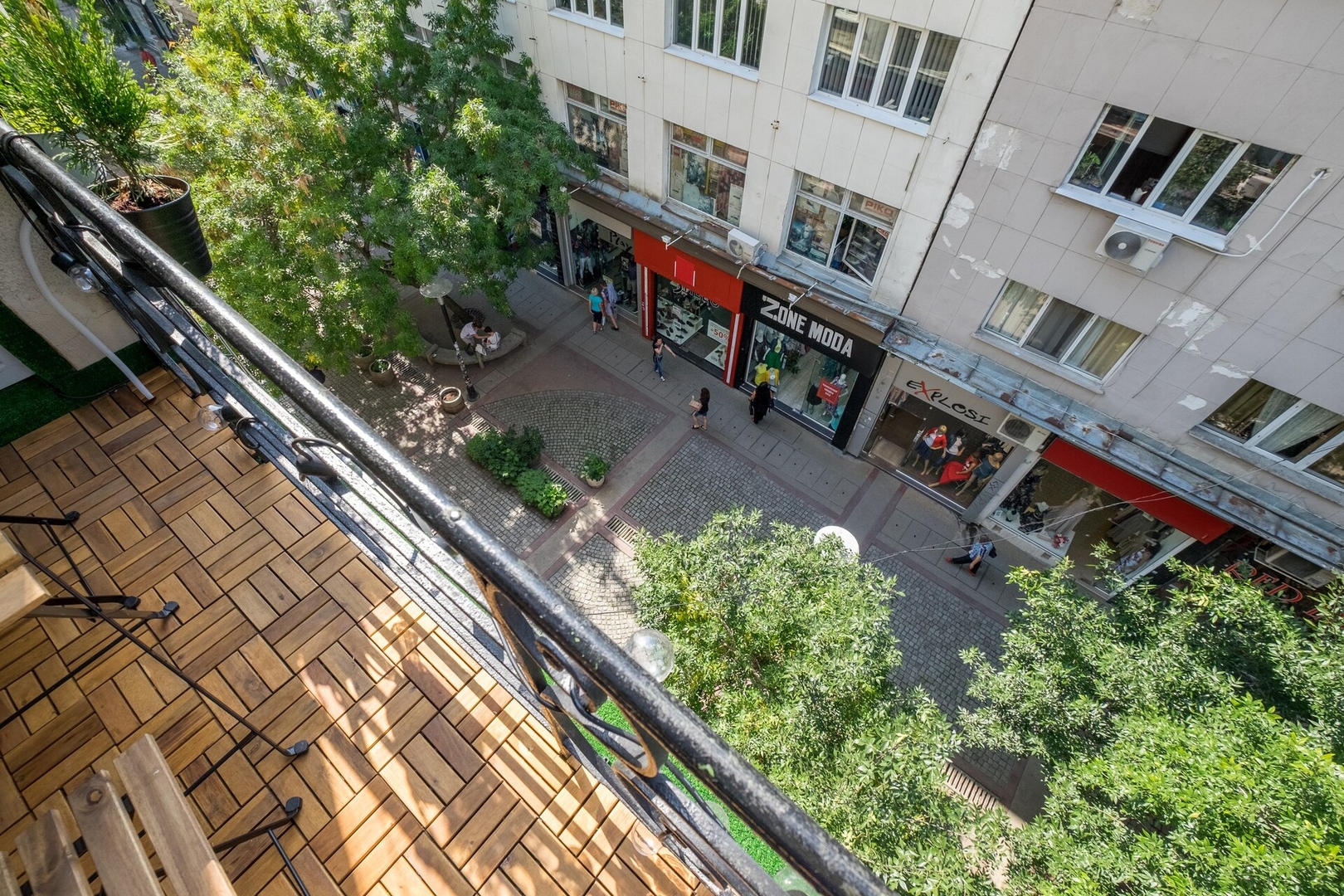 2 BDR & 2 BTHR Funky Apartment / Supreme Location 58 Flat Manager Booking