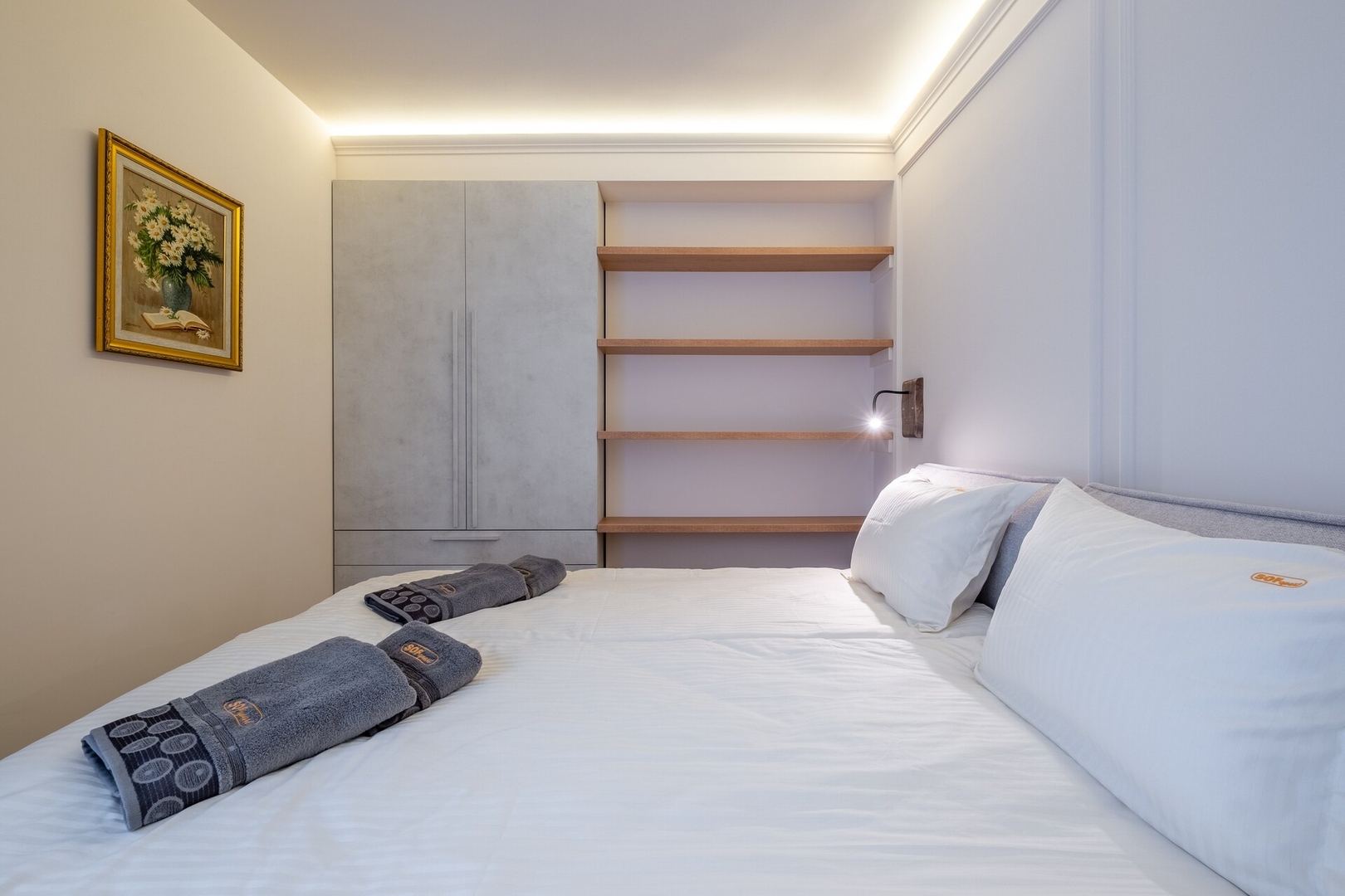 SOFapart Stylish & Fancy Place | 1 BDR 16 Flat Manager Booking