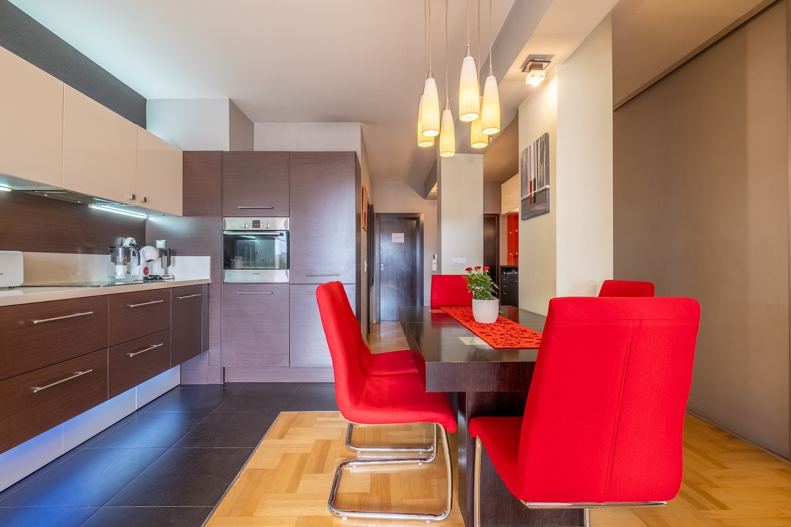 iLonka's Home | 1 BDR with Workspace and Terrace 11 Flat Manager Booking