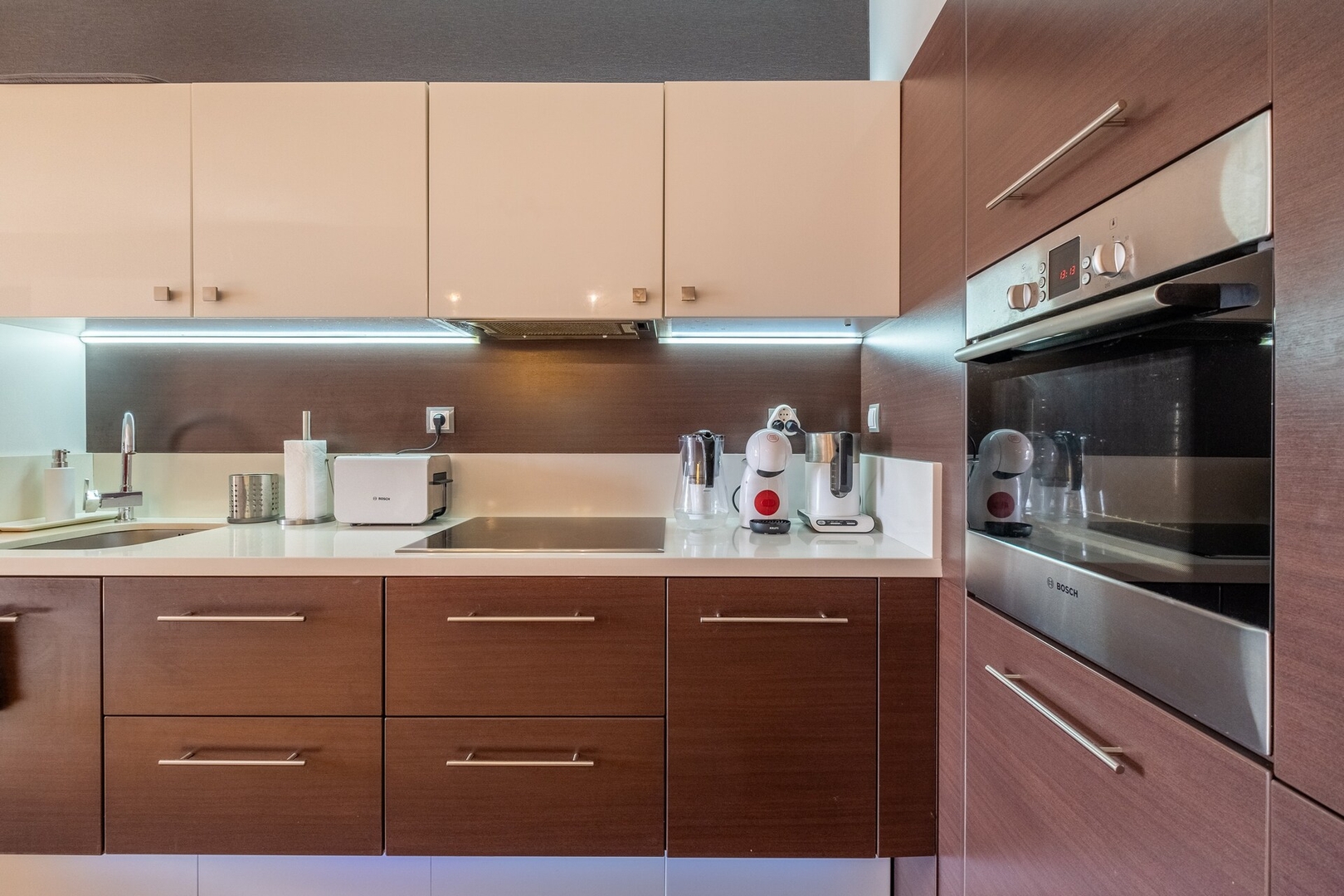 iLonka's Home | 1 BDR with Workspace and Terrace 5 Flat Manager Booking
