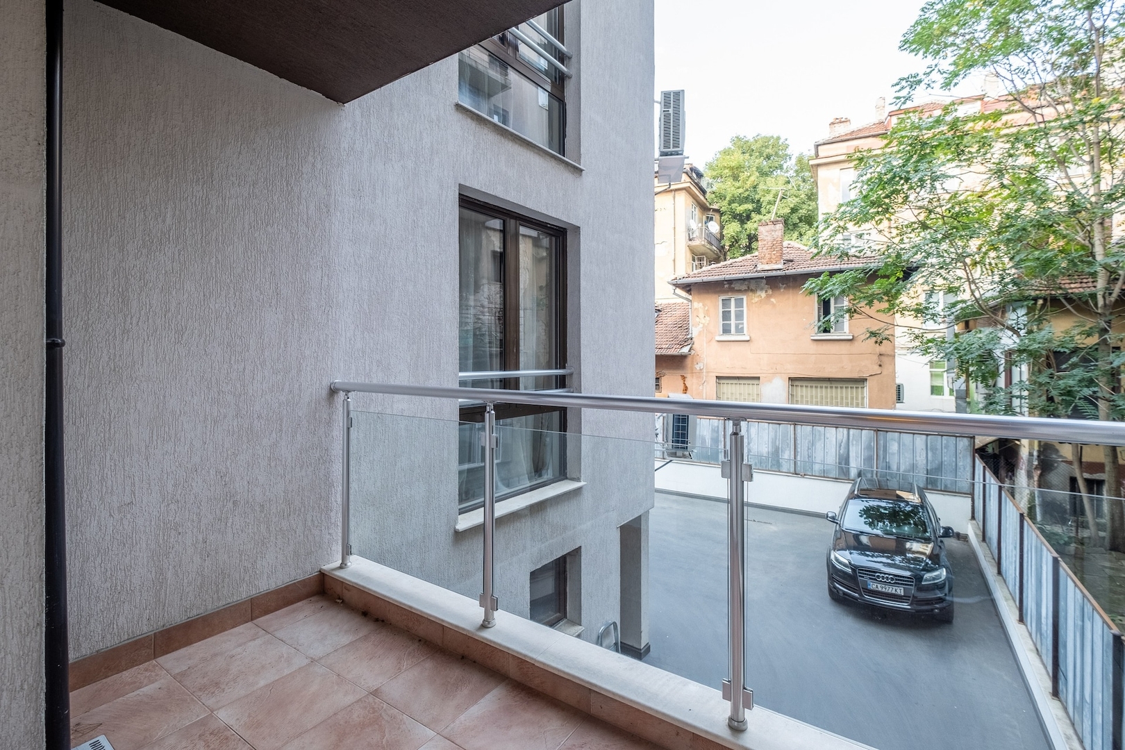 SOFapart Boutique Apt with 3 BDR + 2 BTH & Parking 10 Flat Manager Booking