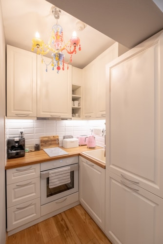 ⭐⭐⭐⭐⭐ High-end Designer Studio ➫ AC + Parking 32 Flat Manager Booking