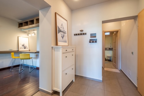 Modern yet Rustic Style City Centre Apt | 2BR/2BTH 5 Flat Manager Booking
