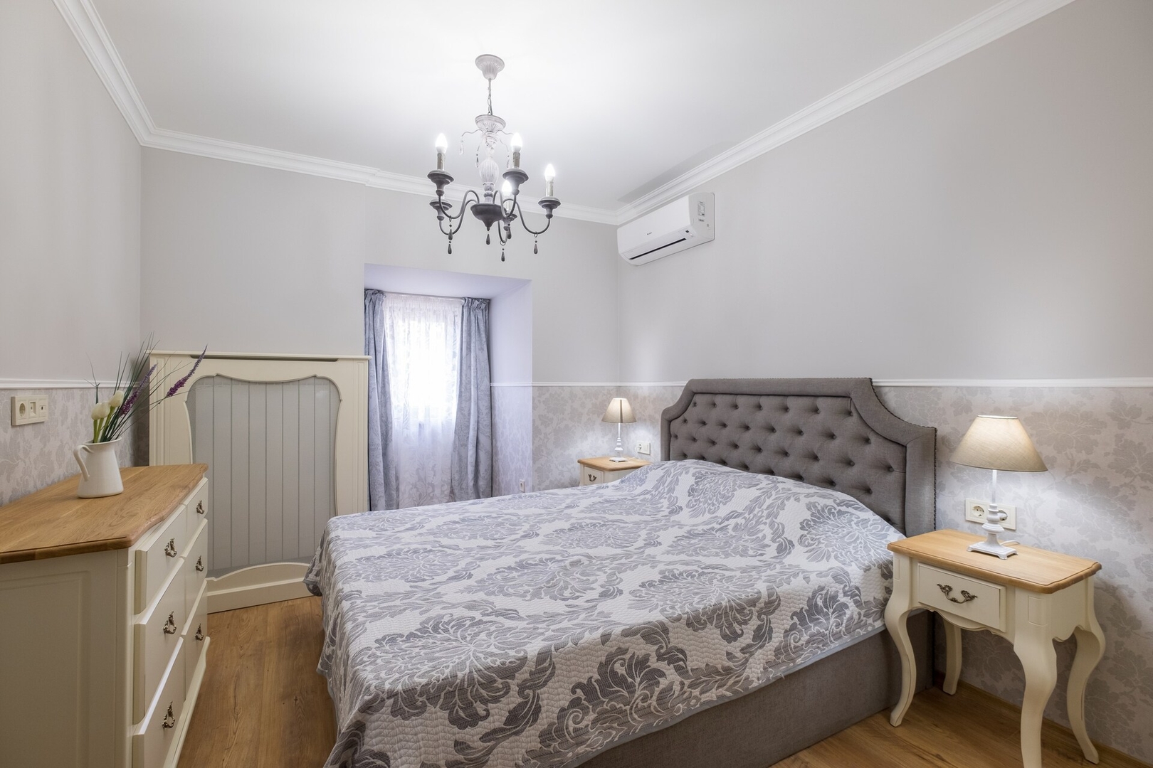 The EGO house @ Vitoshka Street 34 Flat Manager Booking