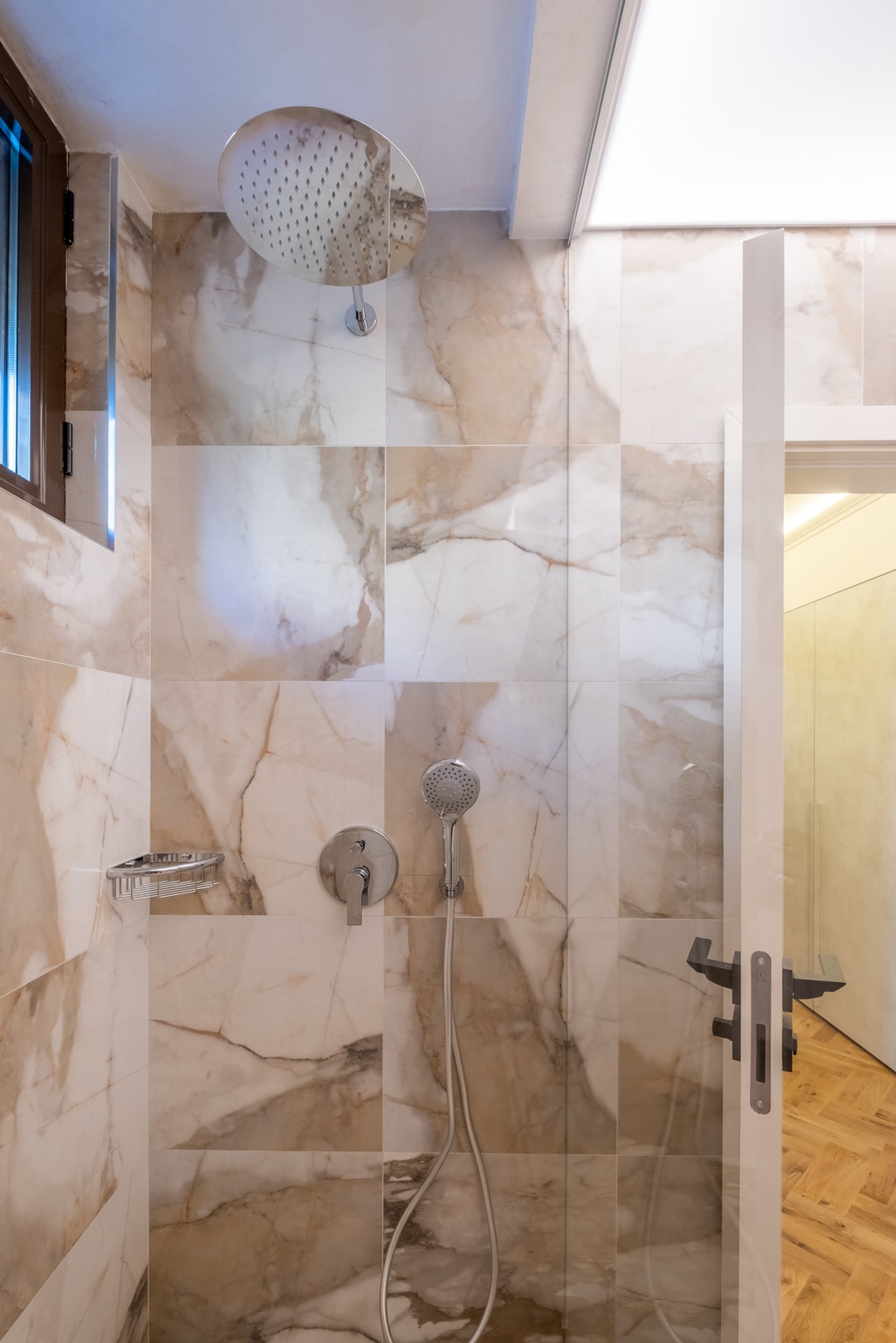 SOFapart Stylish & Fancy Place | 1 BDR 8 Flat Manager Booking