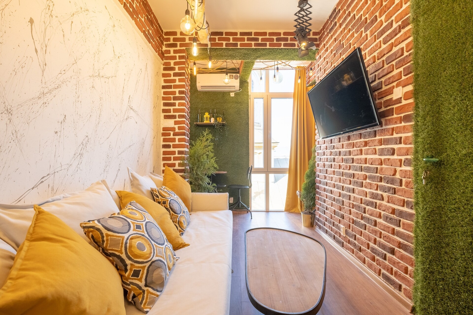 3 BDR & 3 BTHR Duplex | In the Heart of Sofia 18 Flat Manager Booking