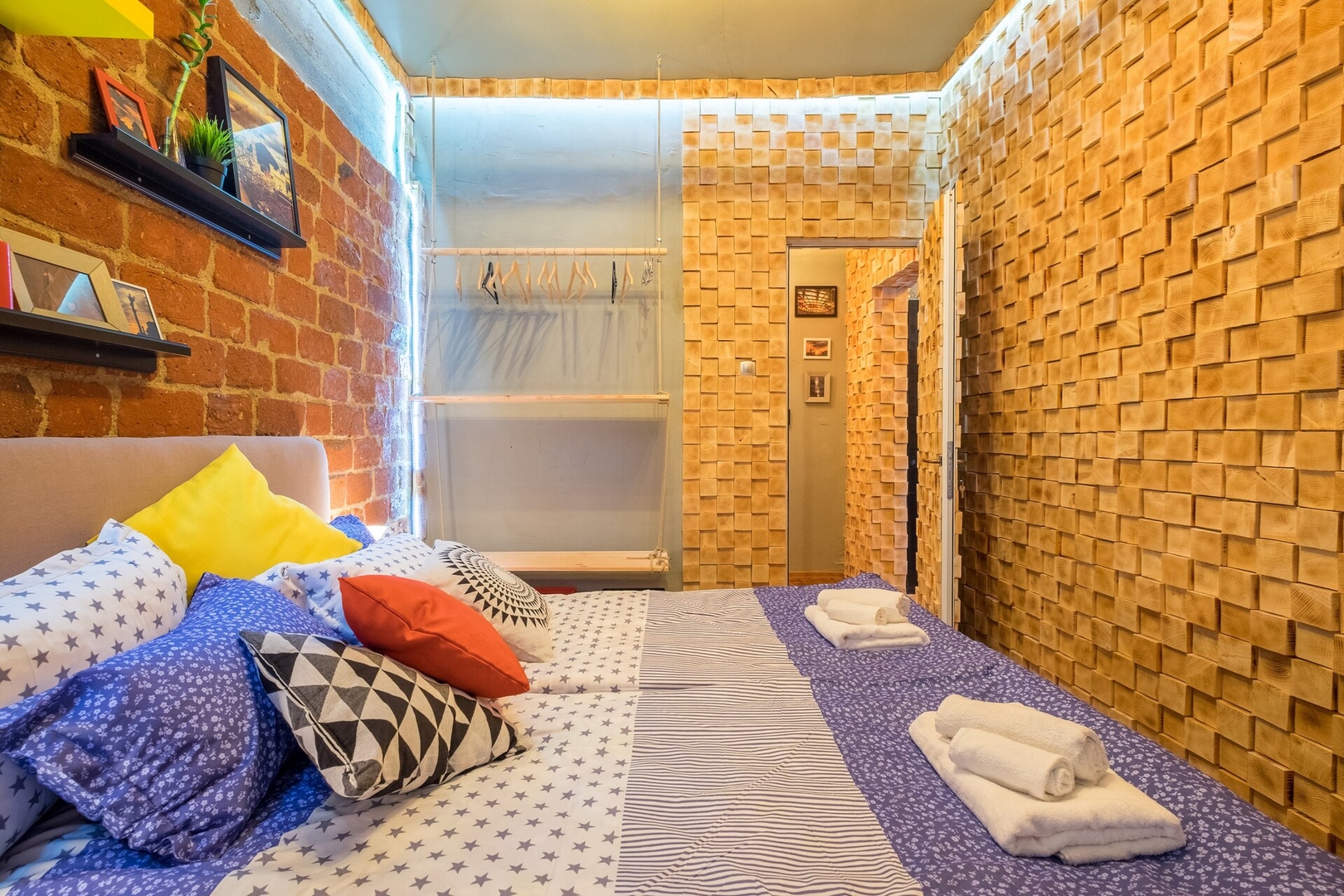 2 BDR & 2 BTHR Funky Apartment / Supreme Location 9 Flat Manager Booking
