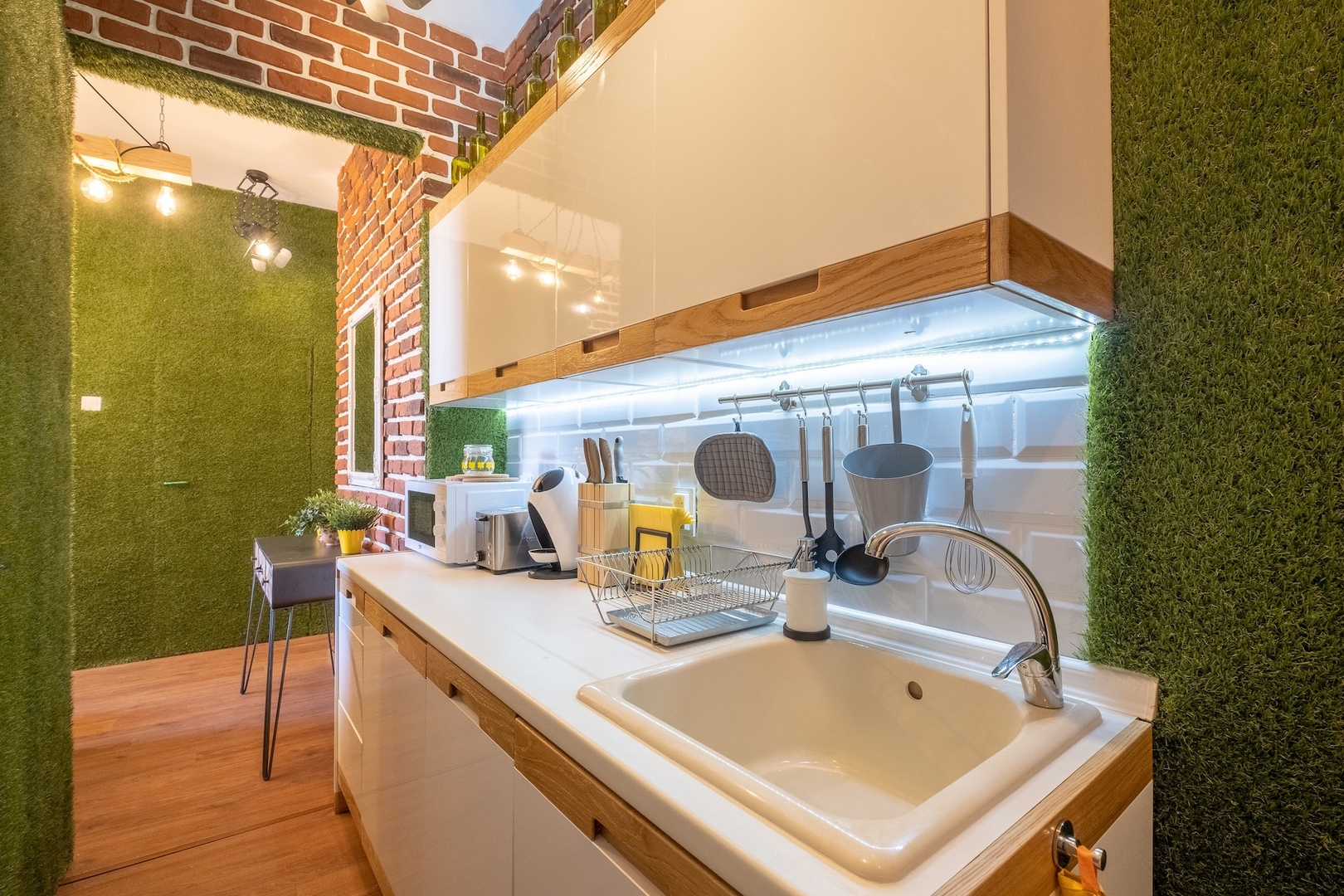 3 BDR & 3 BTHR Duplex | In the Heart of Sofia 8 Flat Manager Booking