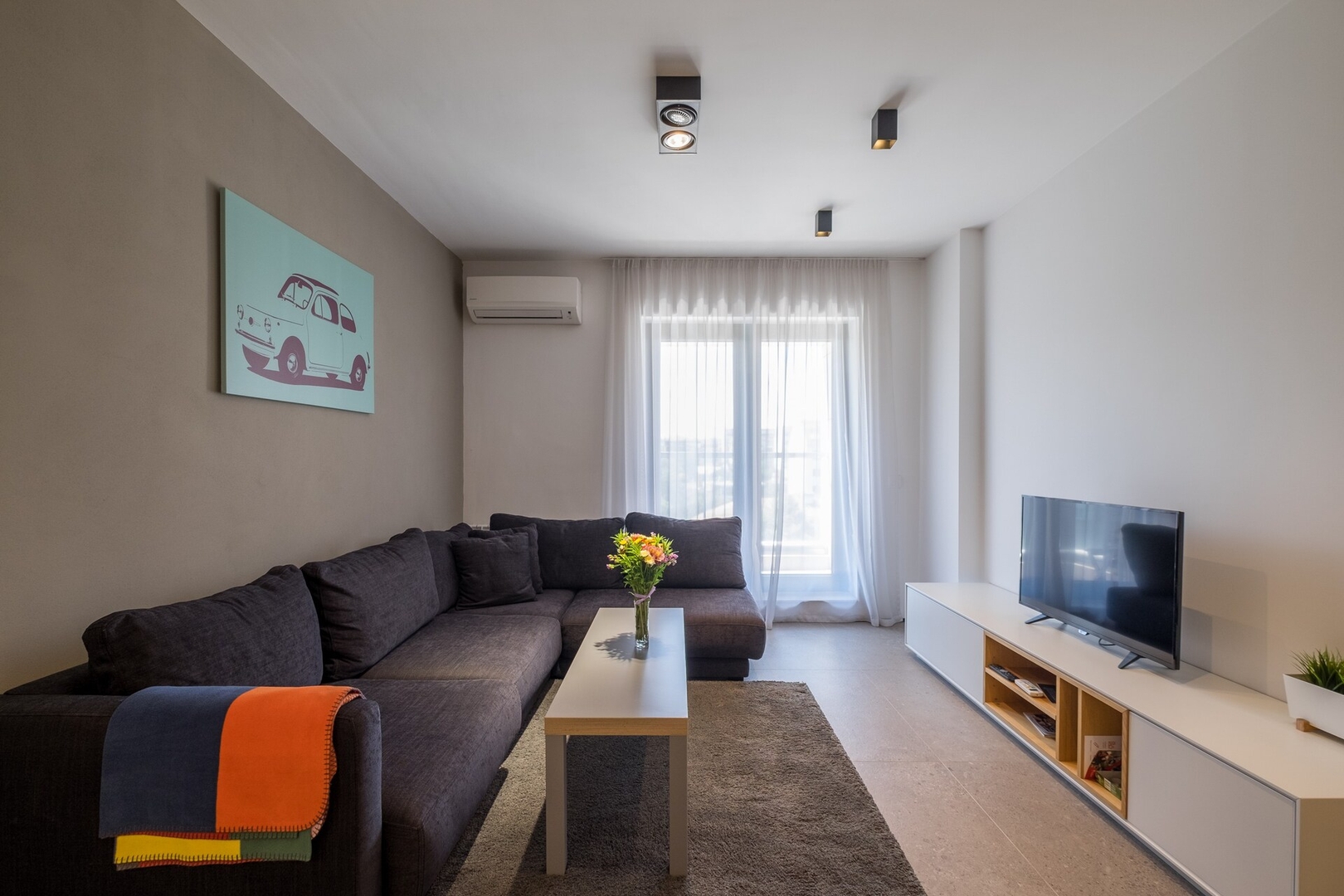 Minimal interior design / Metro Station / Luxury B 10 Flat Manager Booking