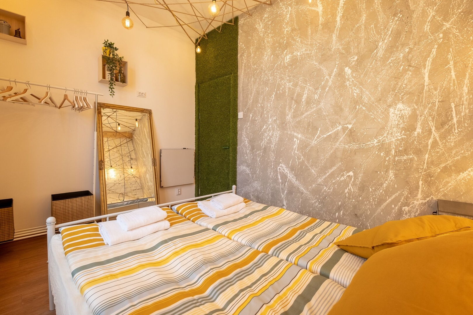 3 BDR & 3 BTHR Duplex | In the Heart of Sofia 5 Flat Manager Booking