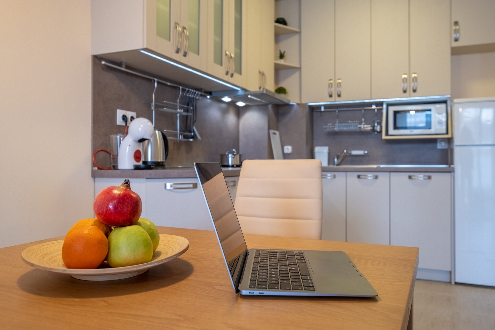 APT 32 near Mall of Sofia & Metro Station 5 Flat Manager Booking