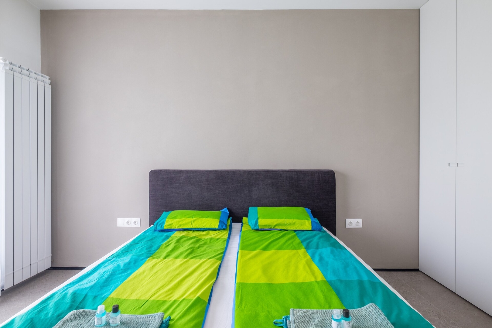 Minimal interior design / Metro Station / Luxury B 16 Flat Manager Booking
