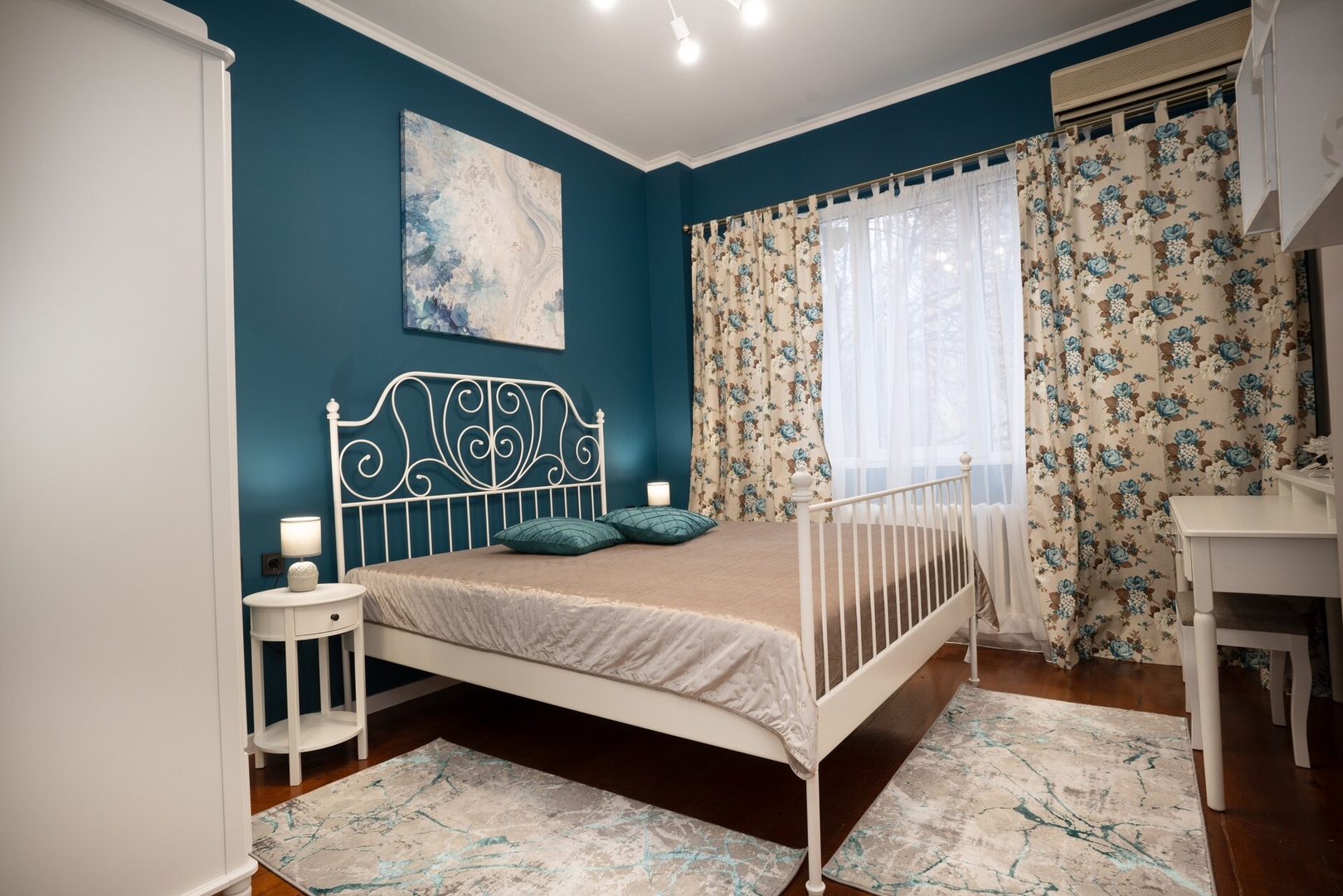 Great Studio 10 Flat Manager Booking