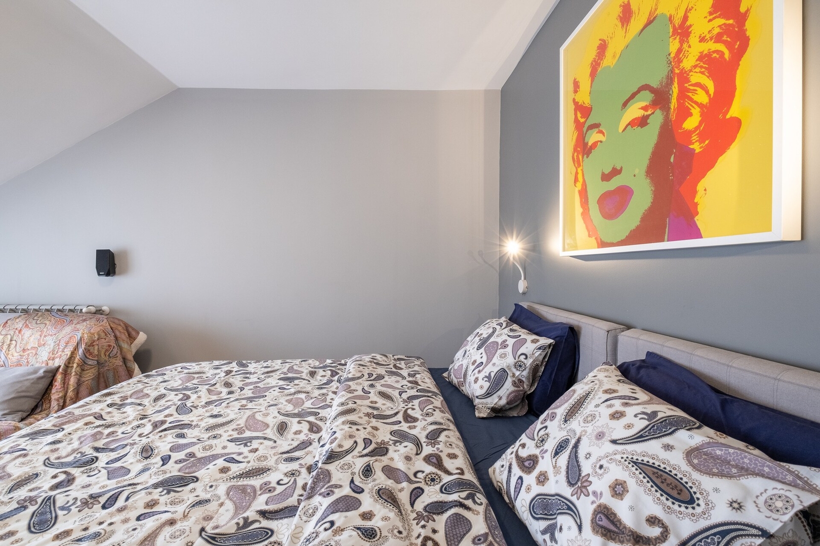 ⭐⭐⭐⭐⭐ High-end Designer Studio ➫ AC + Parking 11 Flat Manager Booking