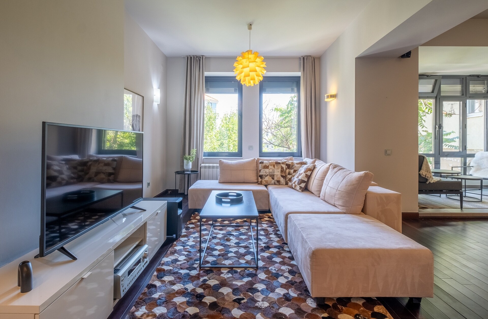 Modern yet Rustic Style City Centre Apt | 2BR/2BTH 0 Flat Manager Booking